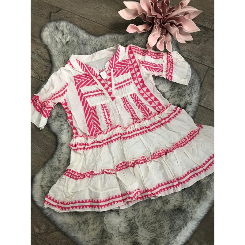 Zomerjurkje Ibiza stijl kleur rose in lichte katoenen kwaliteit