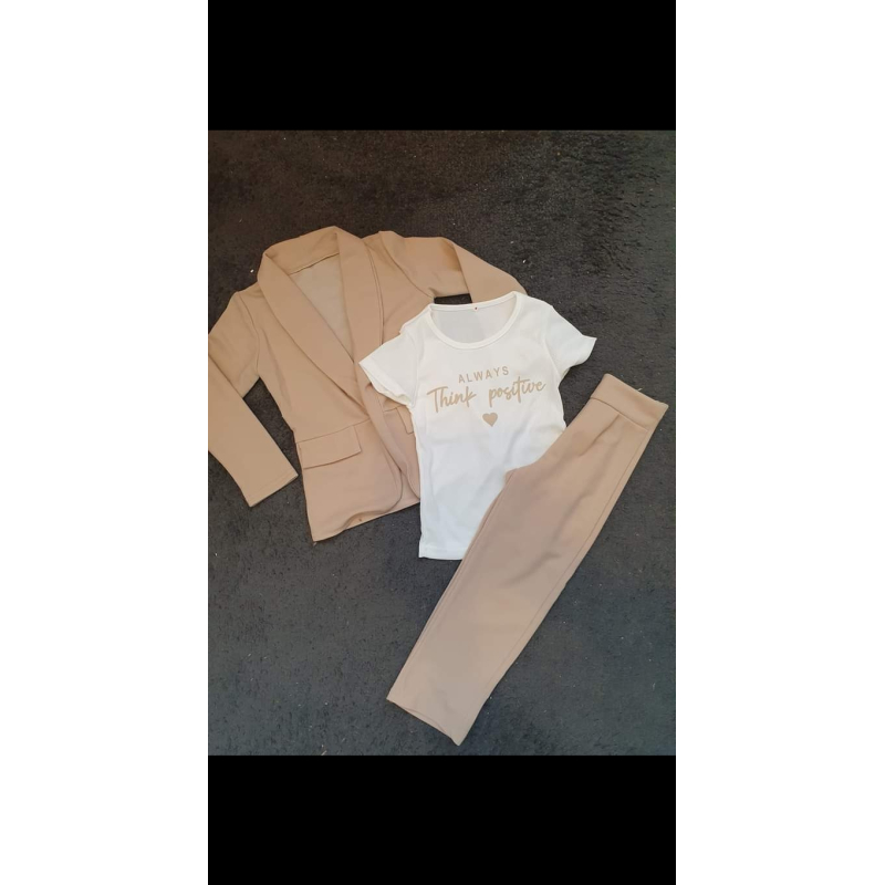 3 delig setje kleur Beige