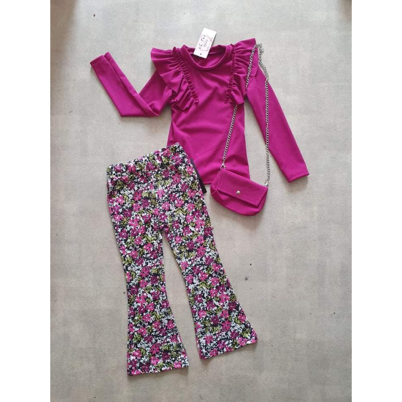 Trui met Ruffled Fuchsia met gratis tasje